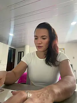 Snapshot of valery_fitt chatting on 4, 6, 2026 valery fitt online show from 4, 6, 2026