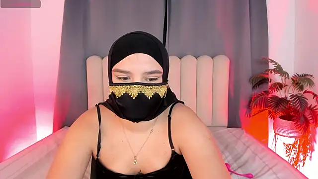 aziza dalila02 online show from 14, 4, 2026