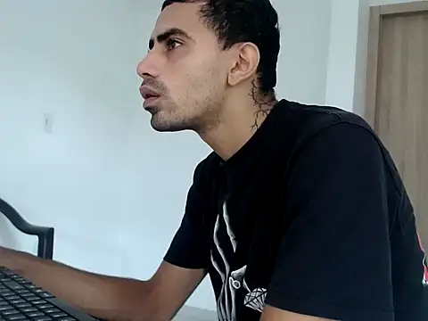 Snapshot of mijoprietosex chatting on 18, 4, 2026 mijoprietosex online show from 18, 4, 2026