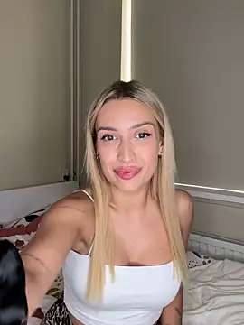 BlondeChiara online show from 20, 4, 2026