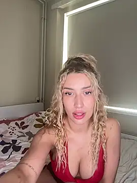 BlondeChiara online show from 22, 4, 2026