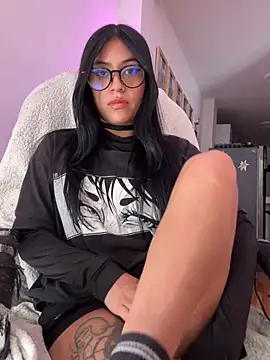 Snapshot of Kattze_ chatting on 14, 4, 2026 Kattze online show from 14, 4, 2026