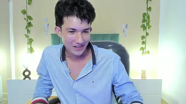 Snapshot of angel_of_sinn chatting on 12, 4, 2026 angel of sinn online show from 12, 4, 2026