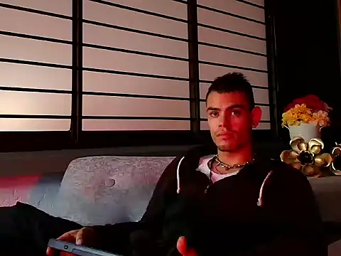 Snapshot of RomeoBoselli__ chatting on 12, 6, 2026 RomeoBoselli online show from 12, 6, 2026