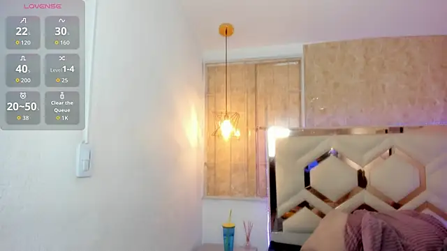 Lips Hotz online show from 15, 4, 2026