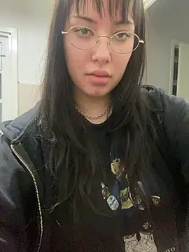 cherryxxox online show from 8, 5, 2026