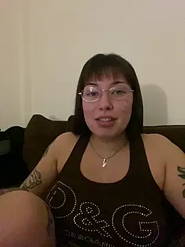 cherryxxox online show from 9, 6, 2026