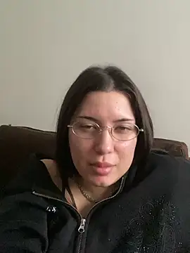 cherryxxox online show from 18, 4, 2026