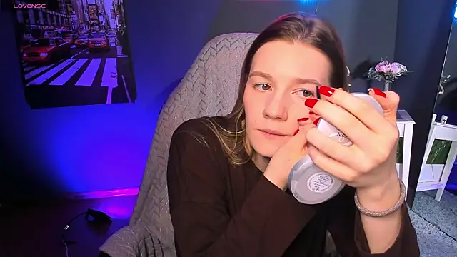 Snapshot of Vanessa___Lui chatting on 15, 4, 2026 Vanessa Lui online show from 15, 4, 2026