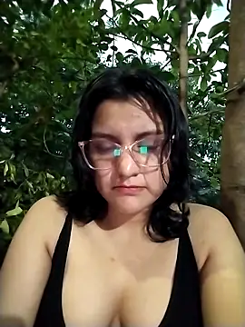 Snapshot of sienna_elara chatting on 14, 4, 2026 sienna elara online show from 14, 4, 2026