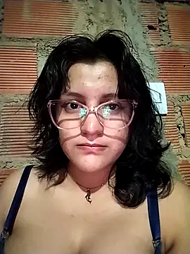 sienna elara online show from 8, 4, 2026