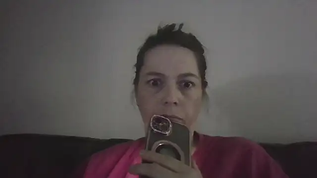 lily1982 online show from 17, 5, 2026