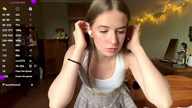 BambiBlush online show from 12, 6, 2026