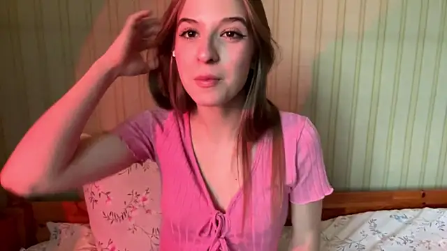 Snapshot of BambiBlush chatting on 24, 5, 2026 BambiBlush online show from 24, 5, 2026