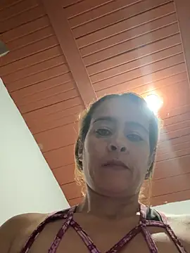 Natigoonzalez online show from 18, 4, 2026