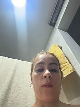 Snapshot of Natigoonzalez chatting on 13, 5, 2026 Natigoonzalez online show from 13, 5, 2026