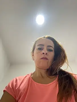 Snapshot of Natigoonzalez chatting on 17, 5, 2026 Natigoonzalez online show from 17, 5, 2026