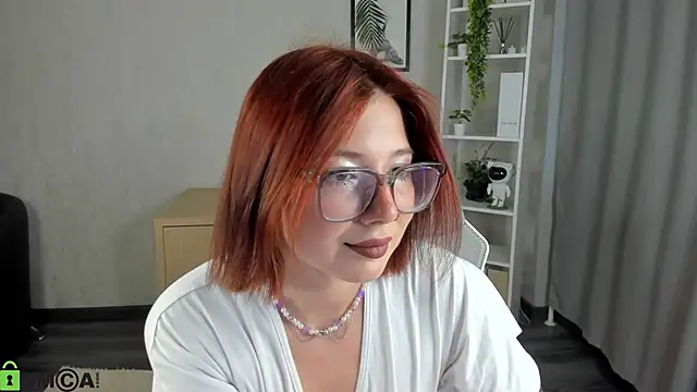 Snapshot of Lessi_Panic chatting on 22, 6, 2026 Lessi Panic online show from 22, 6, 2026