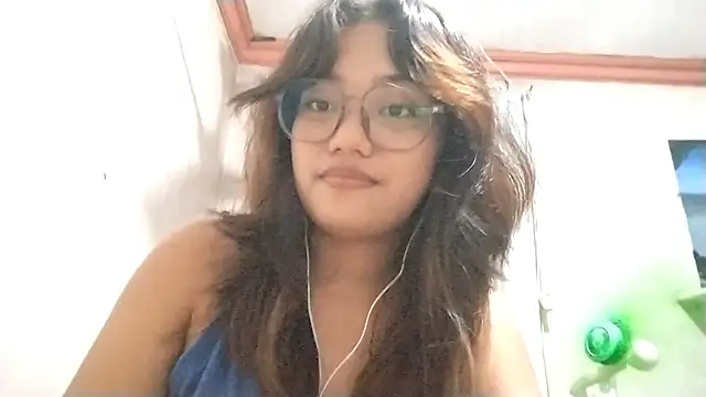 OliviaCarchi online show from 20, 4, 2026