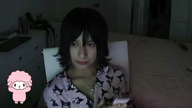 JustAStrangeGirl online show from 8, 4, 2026