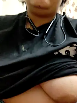 Snapshot of Aysha_69 chatting on 12, 6, 2026 Aysha 69 online show from 12, 6, 2026