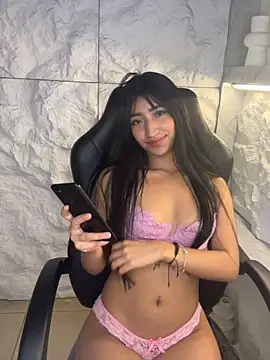 Snapshot of sol__r chatting on 19, 4, 2026 sol r online show from 19, 4, 2026