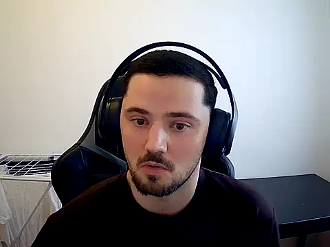 Snapshot of Justforfun4you93 chatting on 8, 4, 2026 Justforfun4you93 online show from 8, 4, 2026