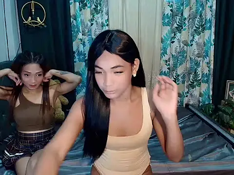 Snapshot of PowerDuoCouple69Xxx chatting on 15, 6, 2026 PowerDuoCouple69Xxx online show from 15, 6, 2026