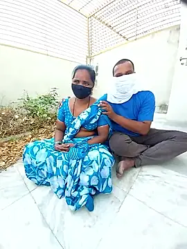 Snapshot of Rajaranicouples chatting on 15, 4, 2026 Rajaranicouples online show from 15, 4, 2026