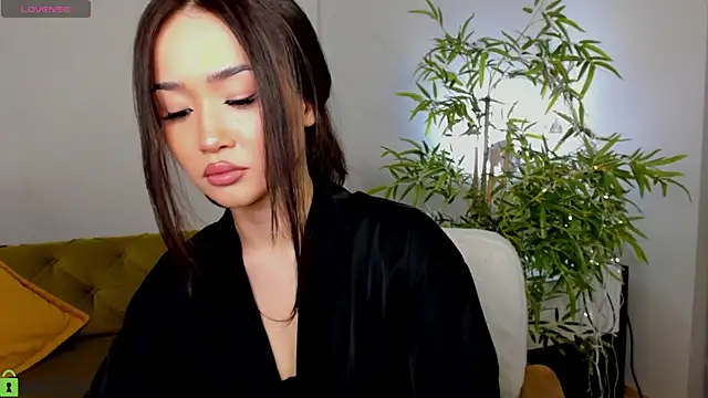 Riddle Lay online show from 15, 4, 2026