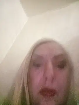 Julia20X online show from 12, 4, 2026