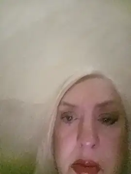 Julia20X online show from 11, 4, 2026