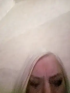 Julia20X online show from 10, 4, 2026