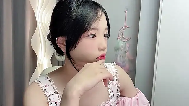 Xiaoqing00 online show from 25, 5, 2026