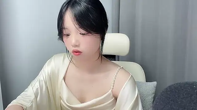 Xiaoqing00 online show from 16, 5, 2026