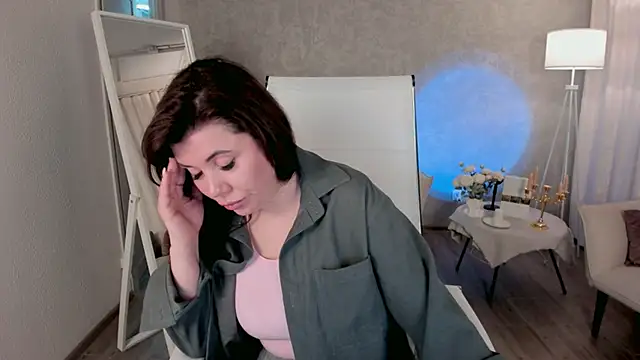 TheaCassian online show from 17, 4, 2026