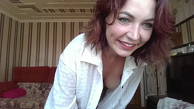 Snapshot of Allice_Honey chatting on 4, 5, 2026 Allice Honey online show from 4, 5, 2026