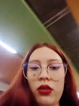 Snapshot of MorganaTheQueen chatting on 5, 5, 2026 MorganaTheQueen online show from 5, 5, 2026
