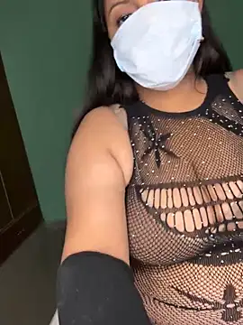 Desifiregirl online show from 15, 5, 2026