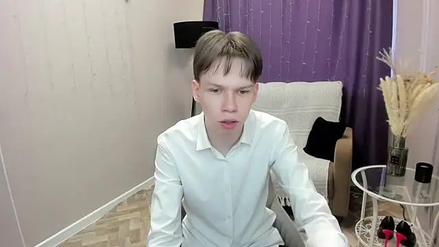 Snapshot of EliotMars chatting on 19, 5, 2026 EliotMars online show from 19, 5, 2026