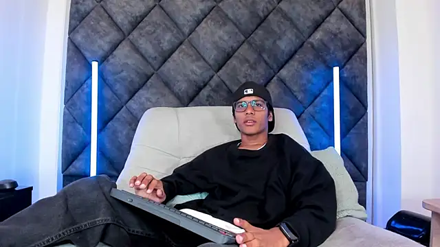 LiamKron online show from 12, 5, 2026