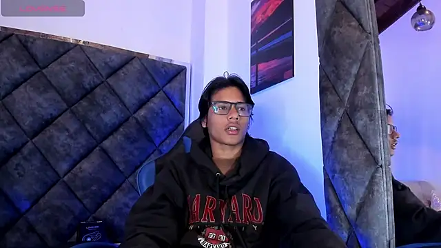 Snapshot of LiamKron chatting on 9, 7, 2026 LiamKron online show from 9, 7, 2026