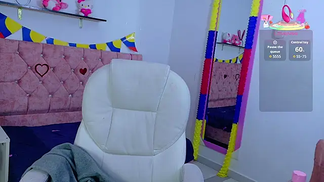 VelinaHoney online show from 4, 7, 2026