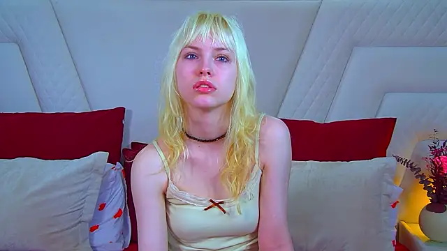 Snapshot of HannahHollis chatting on 30, 6, 2026 HannahHollis online show from 30, 6, 2026