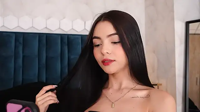Snapshot of NicoleeNash chatting on 25, 5, 2026 NicoleeNash online show from 25, 5, 2026