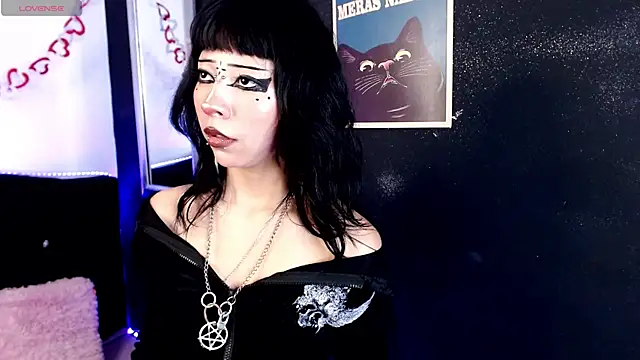 KiomyVamp online show from 27, 5, 2026