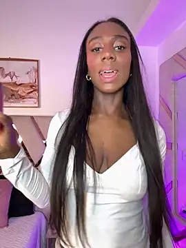 Snapshot of Zoe_Ravenn chatting on 18, 5, 2026 Zoe Ravenn online show from 18, 5, 2026