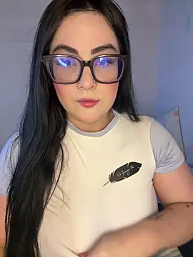 Snapshot of fer_latina26 chatting on 8, 4, 2026 fer latina26 online show from 8, 4, 2026