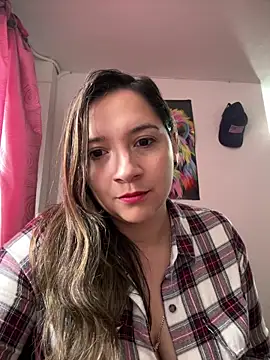 Snapshot of belucci_vale chatting on 9, 4, 2026 belucci vale online show from 9, 4, 2026