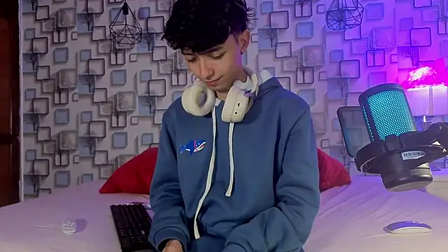 Twink Sebas7 online show from 9, 6, 2026